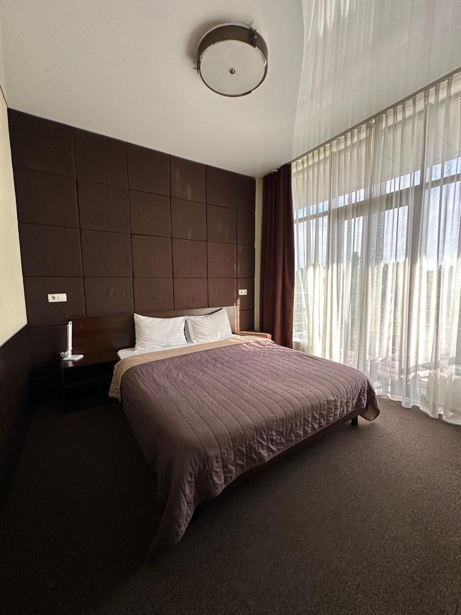 Hotel Atmosphere Poltava Eksteriør bilde