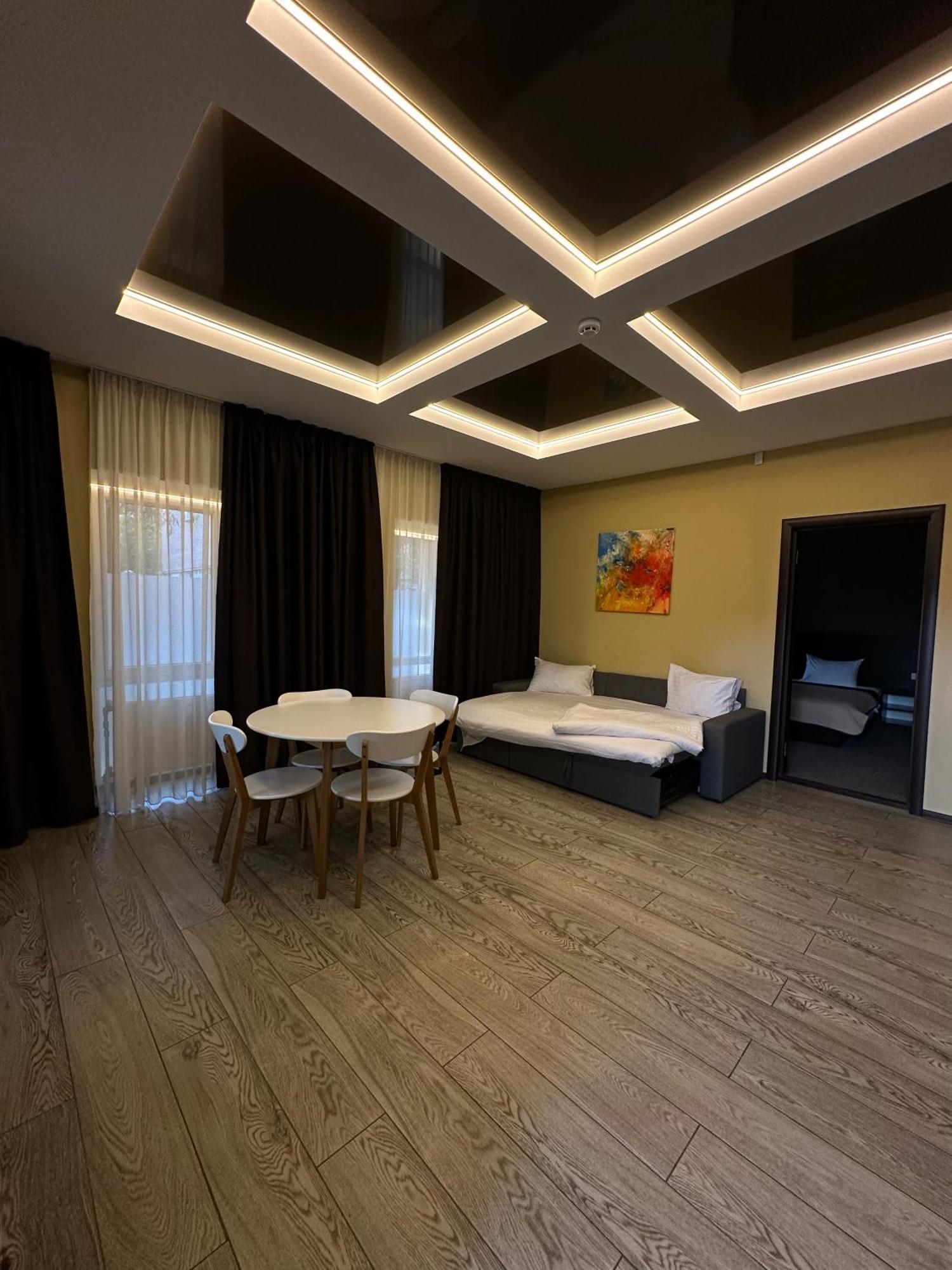 Hotel Atmosphere Poltava Eksteriør bilde