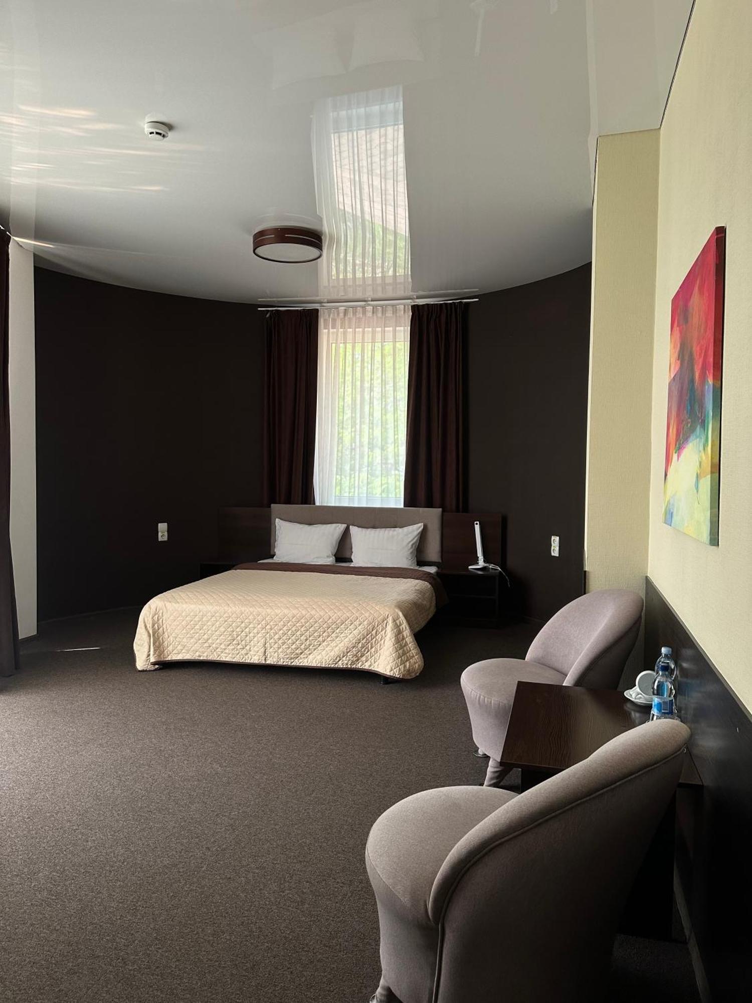 Hotel Atmosphere Poltava Eksteriør bilde