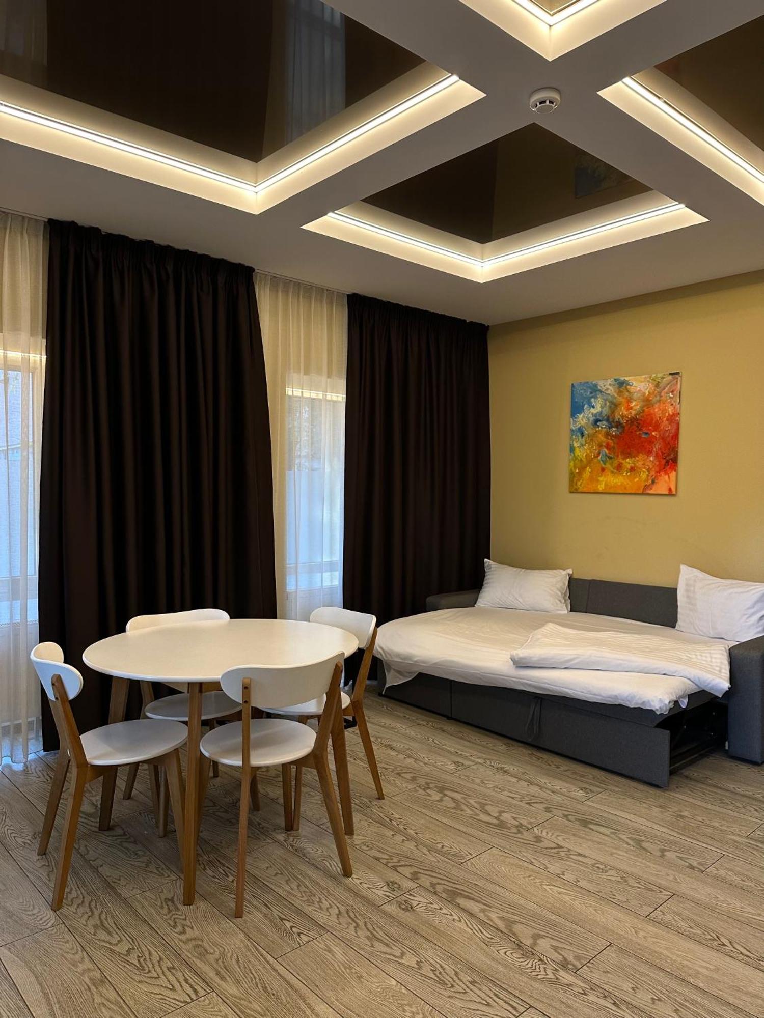Hotel Atmosphere Poltava Eksteriør bilde