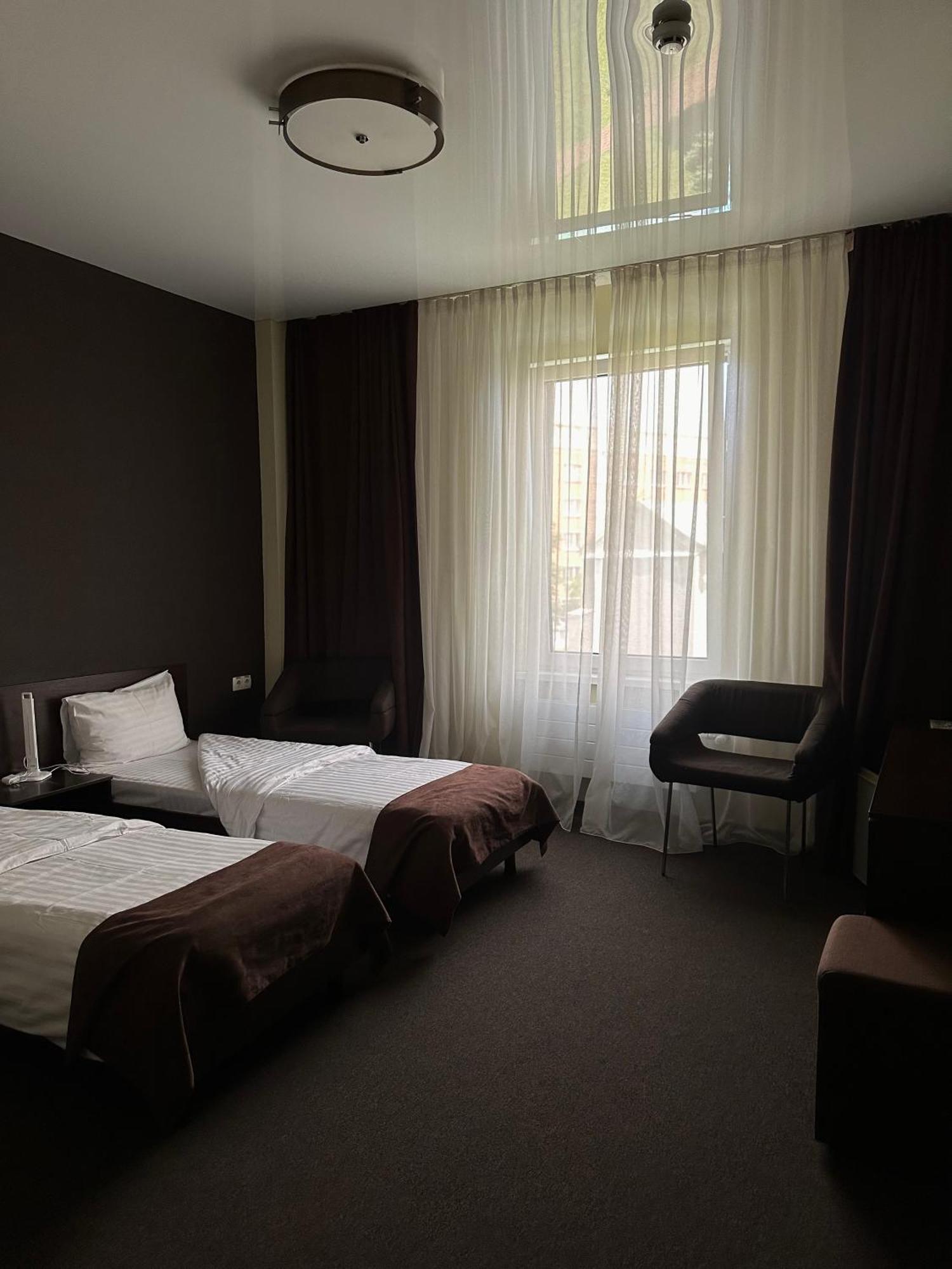 Hotel Atmosphere Poltava Eksteriør bilde